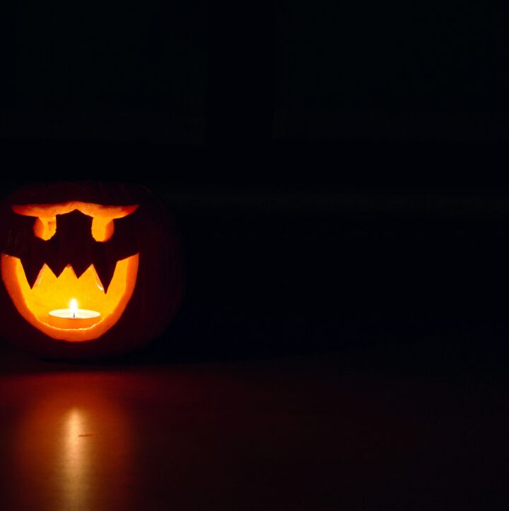 Spooky jack-o-lantern giving spooky vibes.